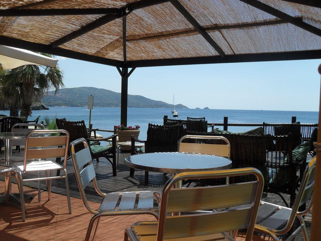 Casa Del Golfo Aparthotel Лакона Екстериор снимка