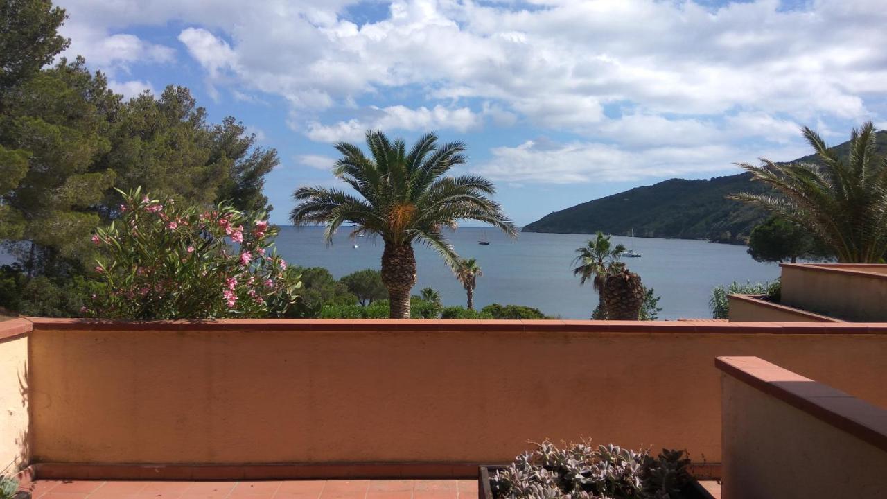 Casa Del Golfo Aparthotel Лакона Екстериор снимка