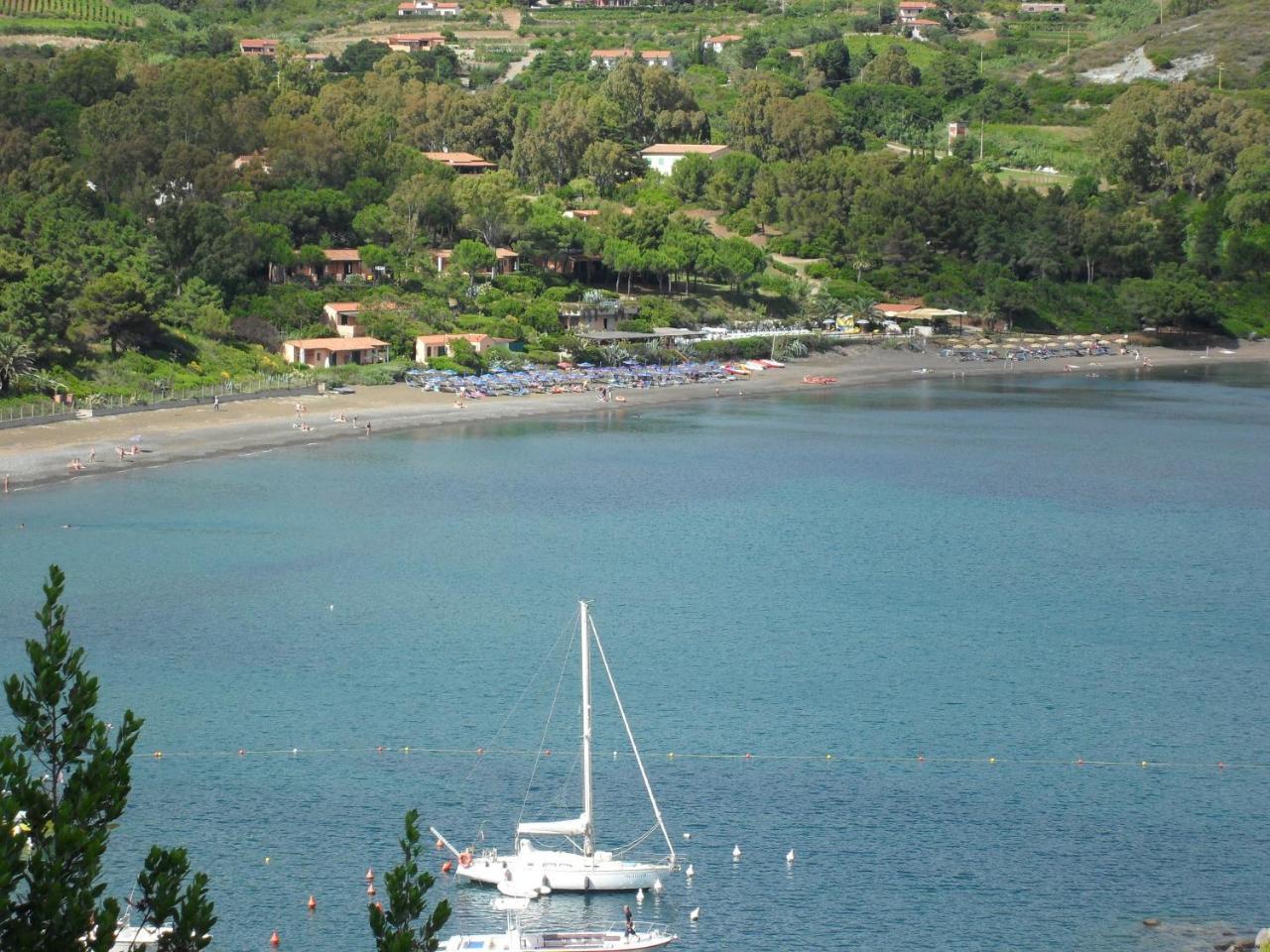 Casa Del Golfo Aparthotel Лакона Екстериор снимка