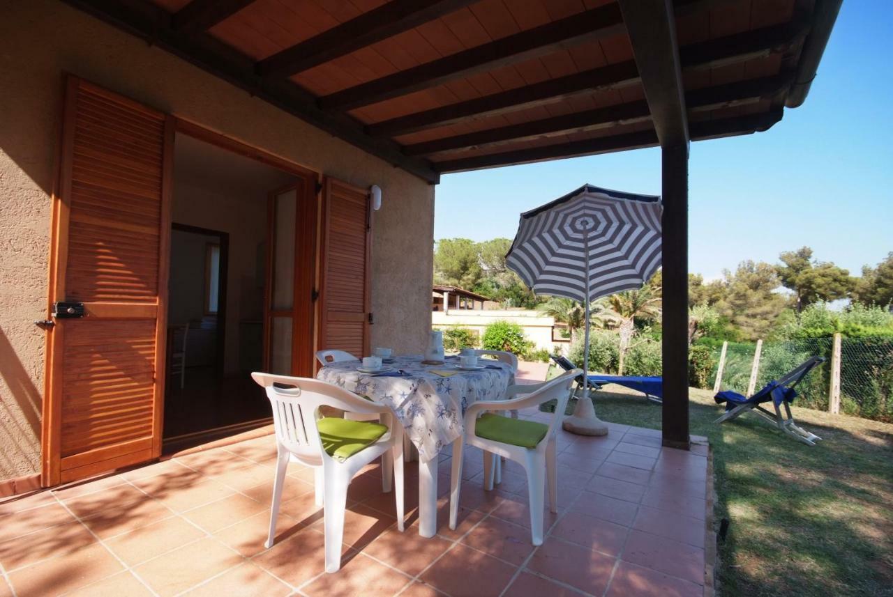 Casa Del Golfo Aparthotel Лакона Екстериор снимка