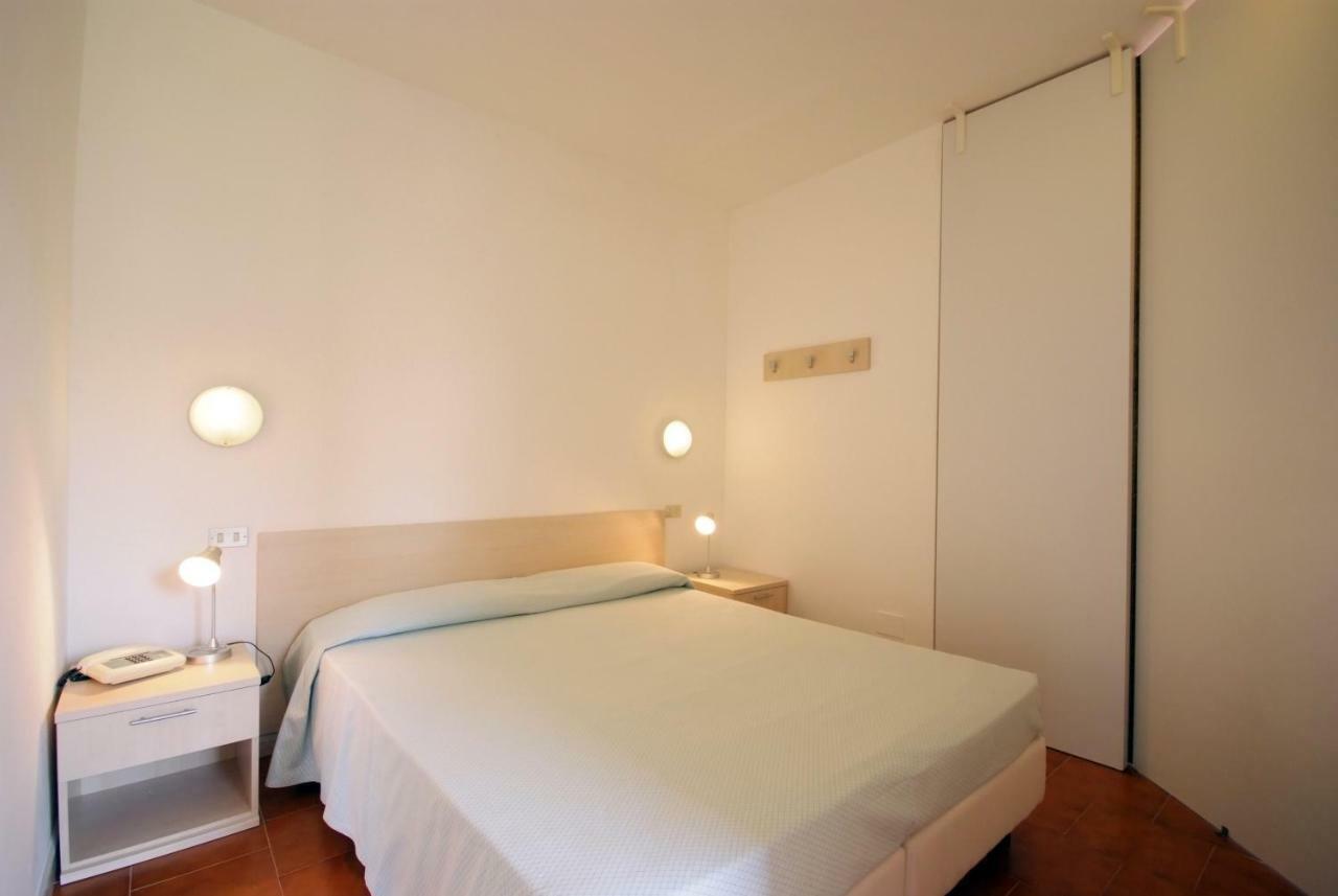 Casa Del Golfo Aparthotel Лакона Екстериор снимка