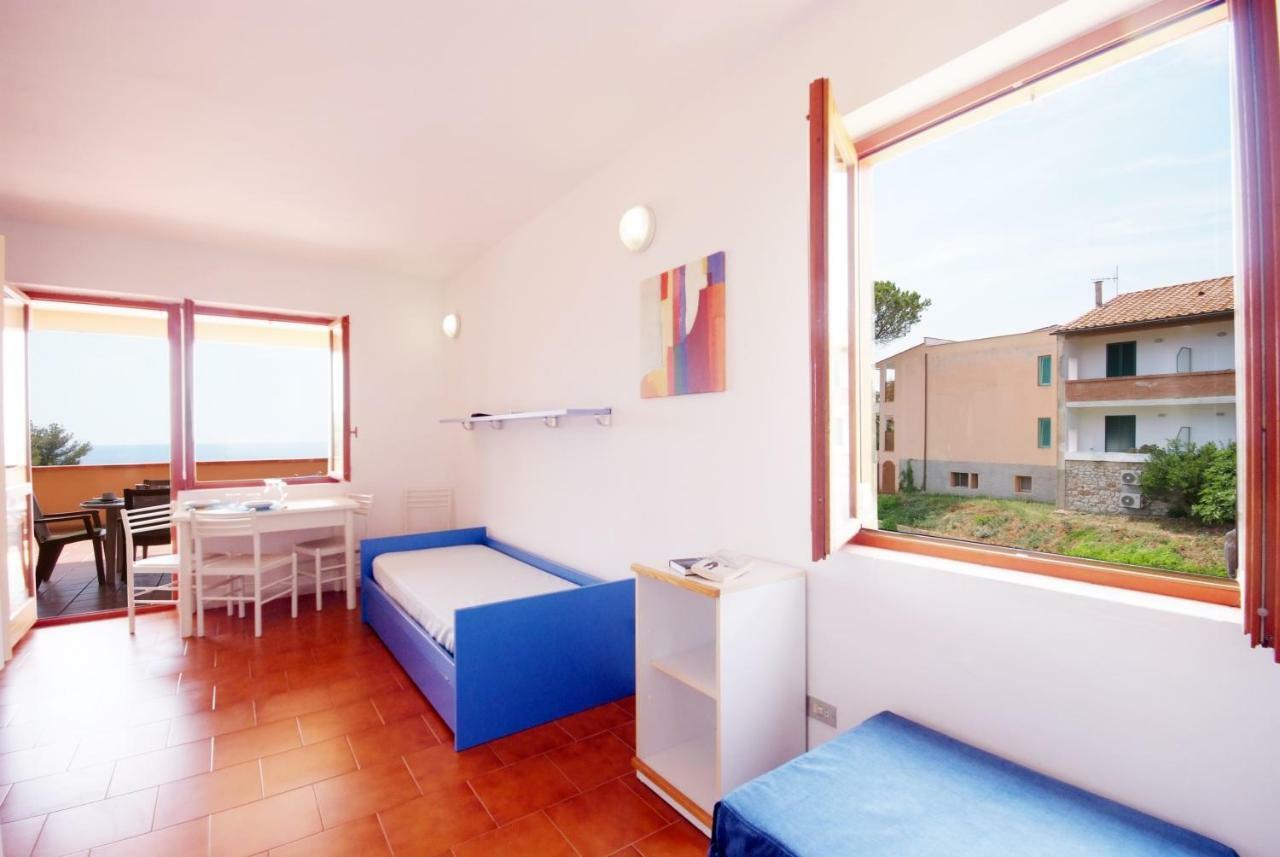 Casa Del Golfo Aparthotel Лакона Екстериор снимка