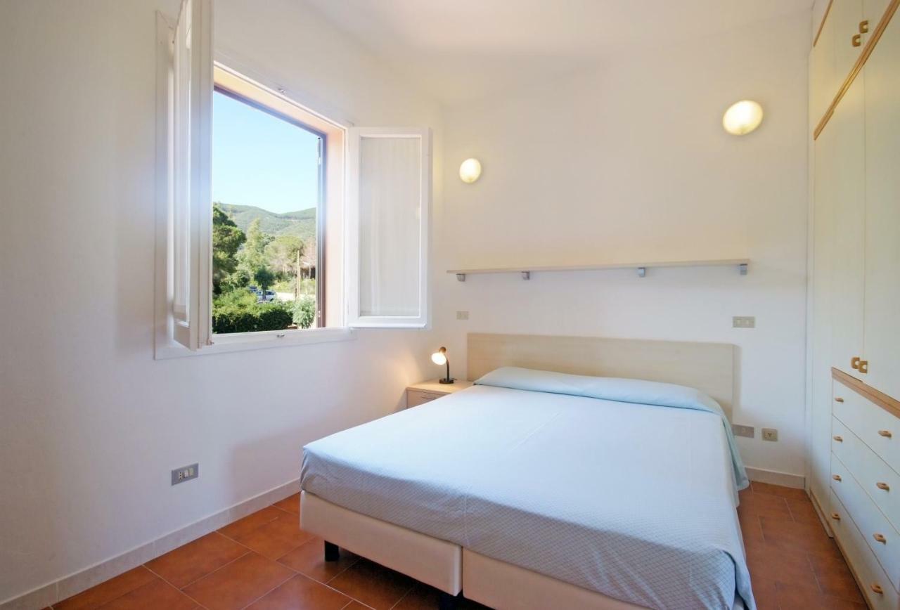 Casa Del Golfo Aparthotel Лакона Екстериор снимка